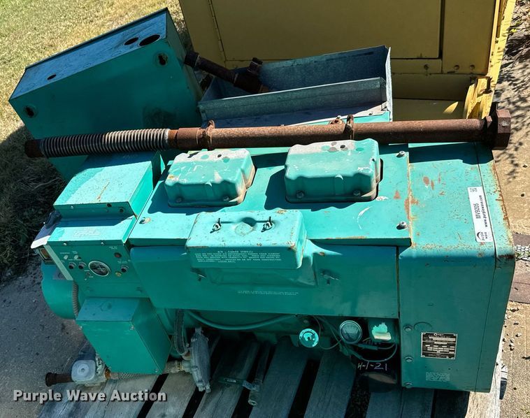 image for item MV9205 Onan 12.5JC-18R/16932AA generator