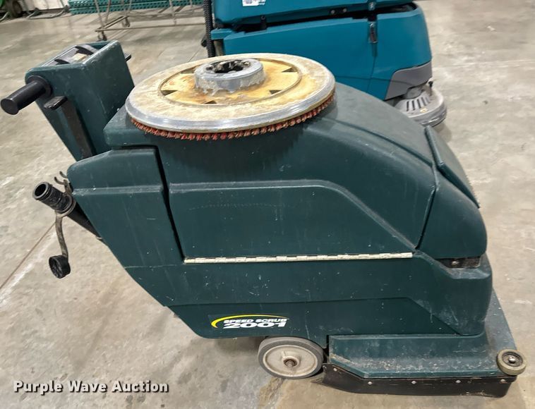 image for item MV9210 (3) Tenant floor scrubbers