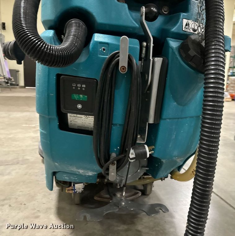 image for item MV9210 (3) Tenant floor scrubbers