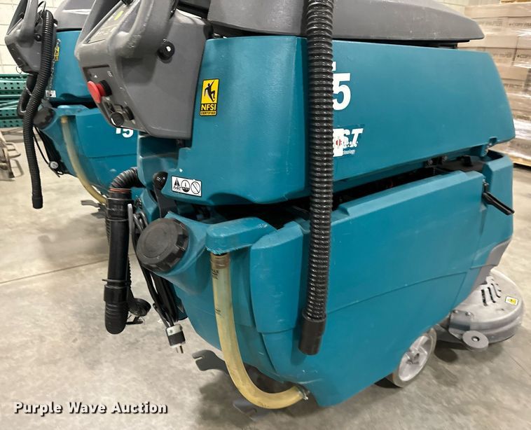 image for item MV9210 (3) Tenant floor scrubbers