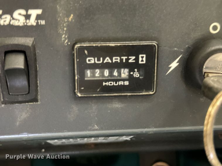 image for item MV9210 (3) Tenant floor scrubbers