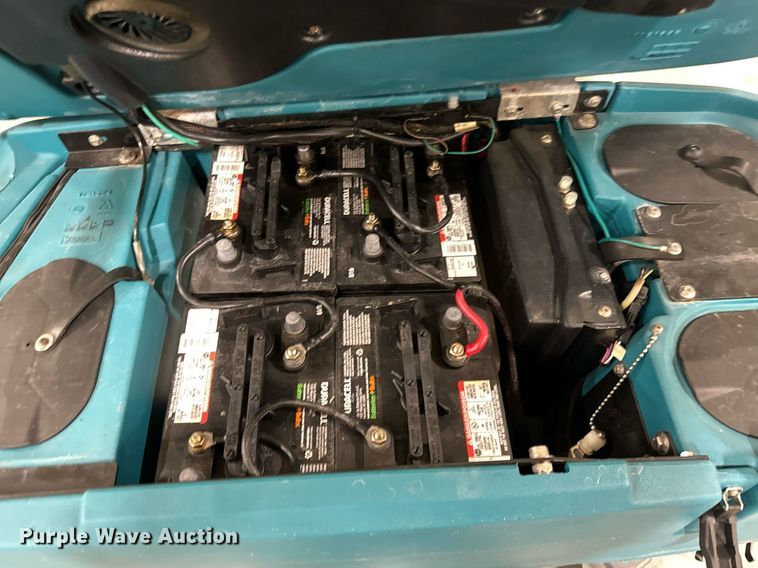 image for item MV9210 (3) Tenant floor scrubbers