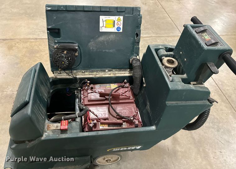 image for item MV9210 (3) Tenant floor scrubbers