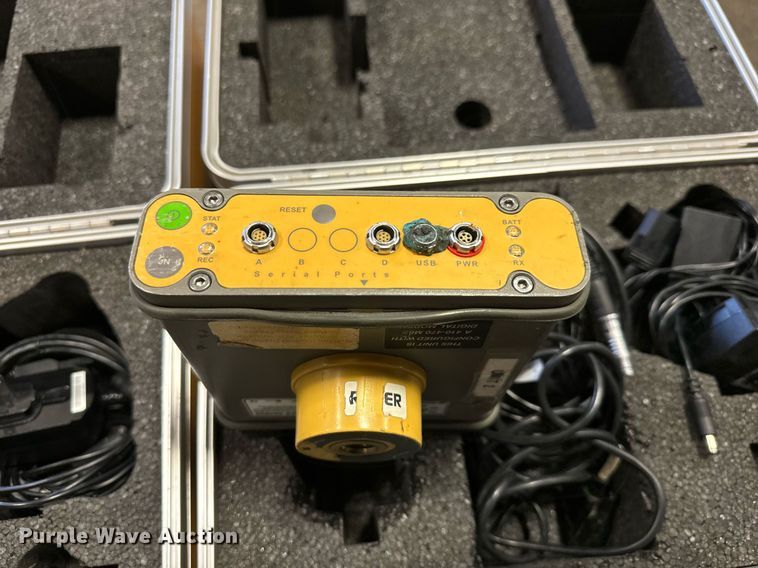 image for item MV9244 GPS surveying equipment