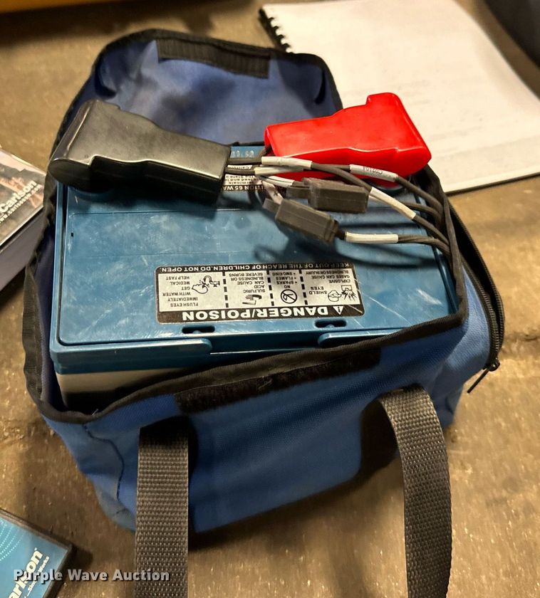 image for item MV9244 GPS surveying equipment