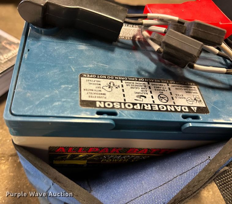 image for item MV9244 GPS surveying equipment