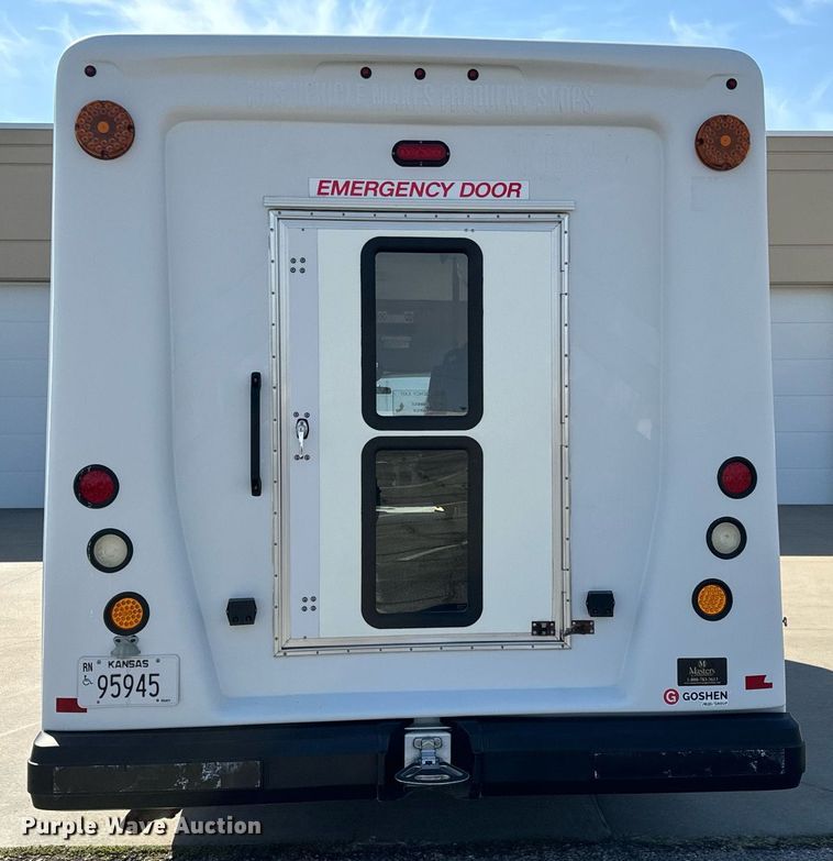 image for item MV9248 2017 Goshen Impulse Ford 220 shuttle bus