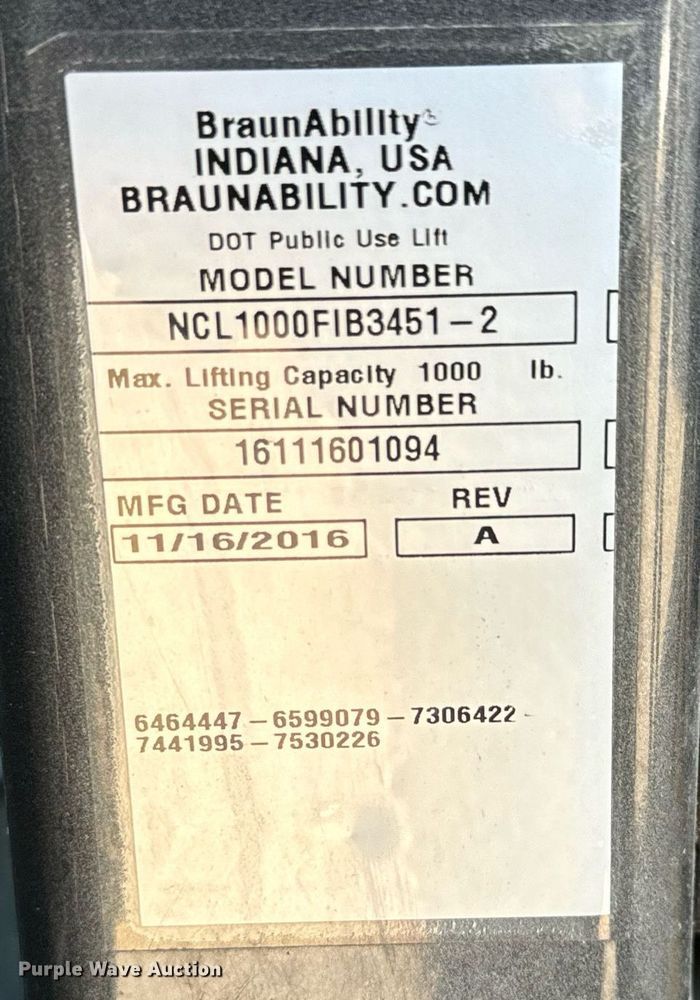 image for item MV9248 2017 Goshen Impulse Ford 220 shuttle bus