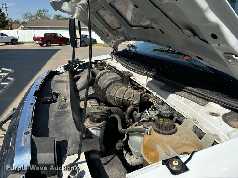 image for item MV9248 2017 Goshen Impulse Ford 220 shuttle bus