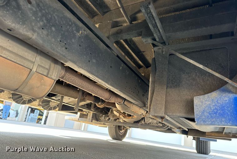 image for item MV9248 2017 Goshen Impulse Ford 220 shuttle bus