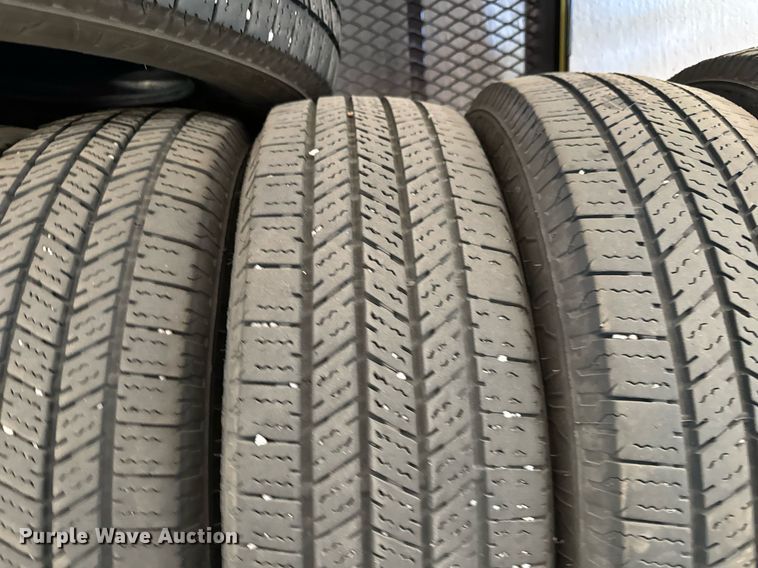 image for item MV9251 (15) 225/75R16 tires