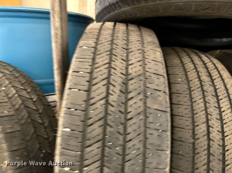 image for item MV9251 (15) 225/75R16 tires