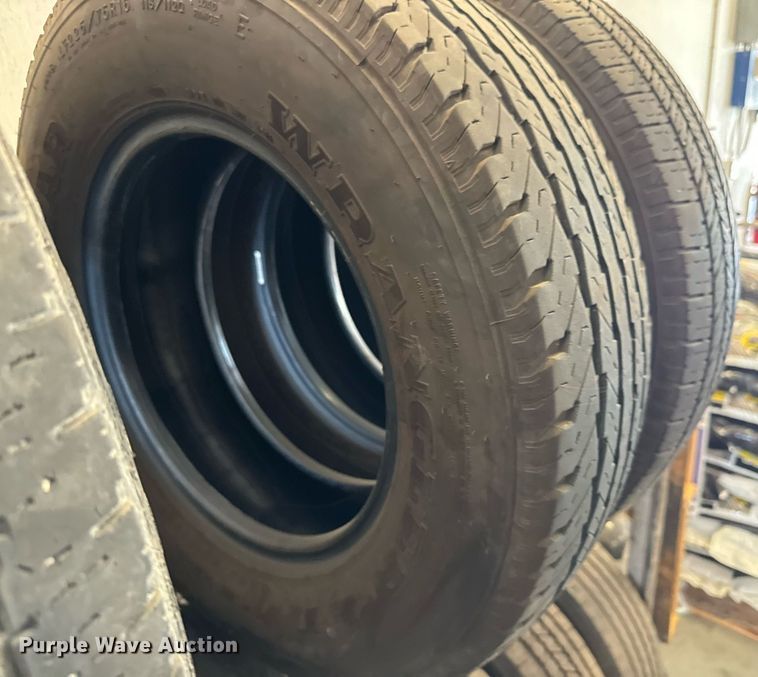 image for item MV9251 (15) 225/75R16 tires