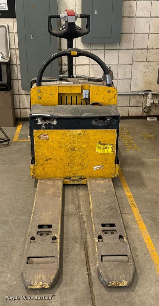 image for item MV9259 Yale MPE080LFN24T2748 order picker