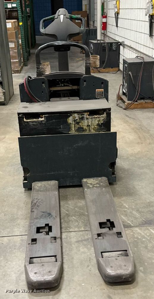 image for item MV9259 Yale MPE080LFN24T2748 order picker