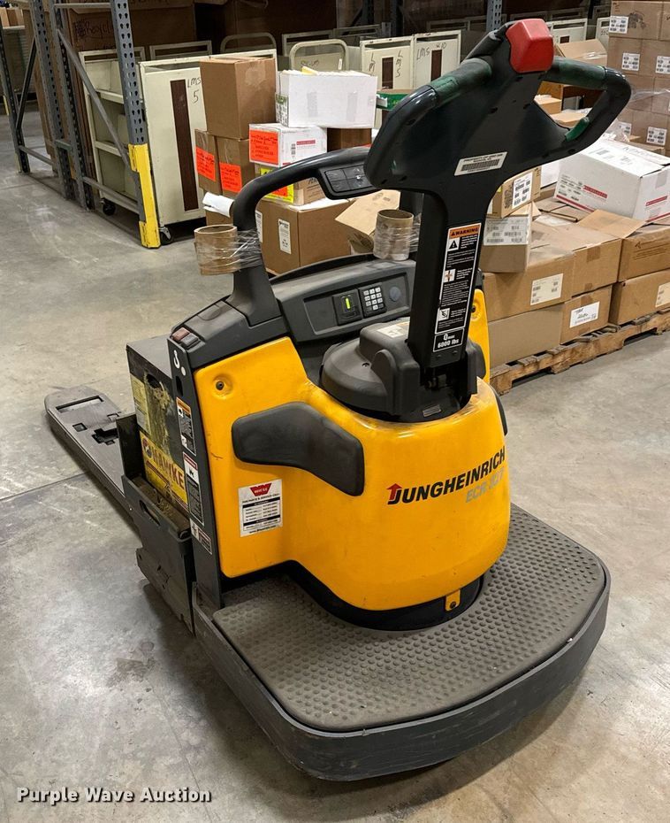 image for item MV9259 Yale MPE080LFN24T2748 order picker