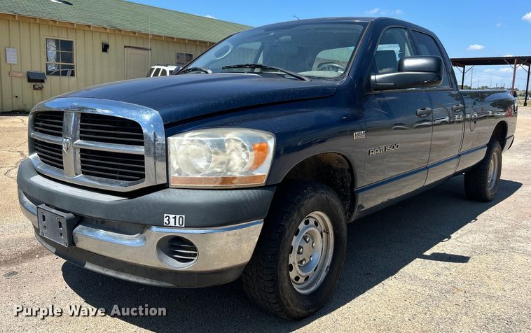 image for item NB9446 2006 Dodge Ram 1500 Quad Cab pickup truck