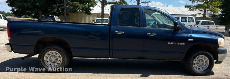 image for item NB9446 2006 Dodge Ram 1500 Quad Cab pickup truck