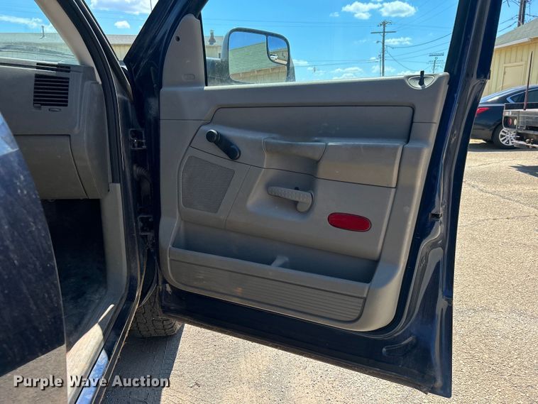 image for item NB9446 2006 Dodge Ram 1500 Quad Cab pickup truck