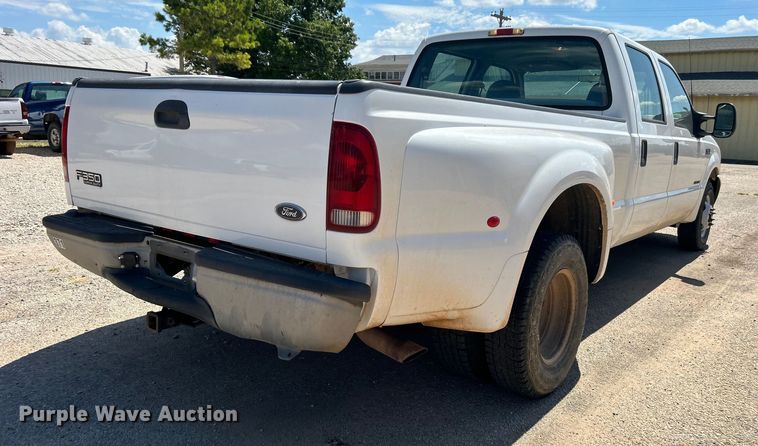 image for item NB9447 2000 Ford F350 Super Duty  Crew Cab pickup truck