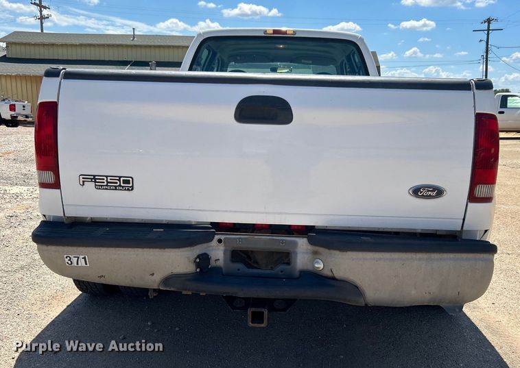 image for item NB9447 2000 Ford F350 Super Duty  Crew Cab pickup truck