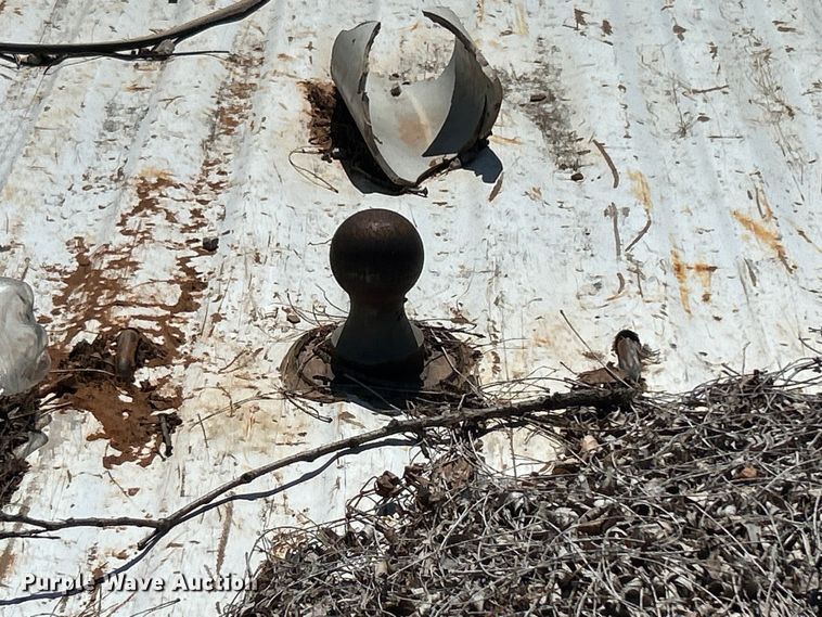 image for item NB9447 2000 Ford F350 Super Duty  Crew Cab pickup truck