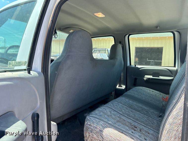 image for item NB9447 2000 Ford F350 Super Duty  Crew Cab pickup truck