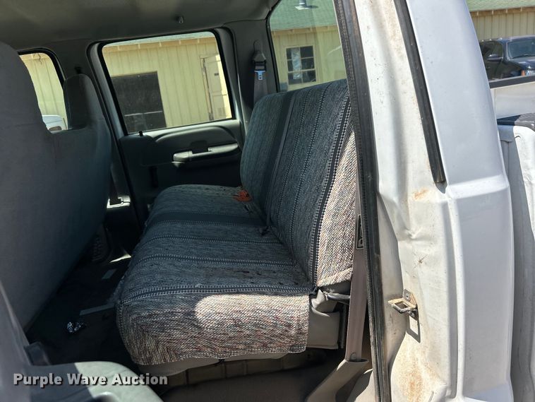 image for item NB9447 2000 Ford F350 Super Duty  Crew Cab pickup truck