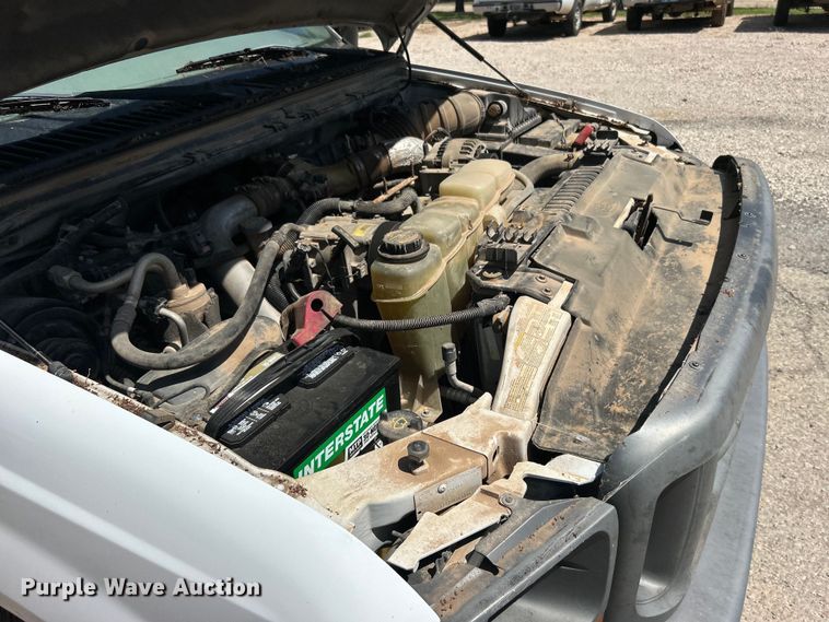 image for item NB9447 2000 Ford F350 Super Duty  Crew Cab pickup truck