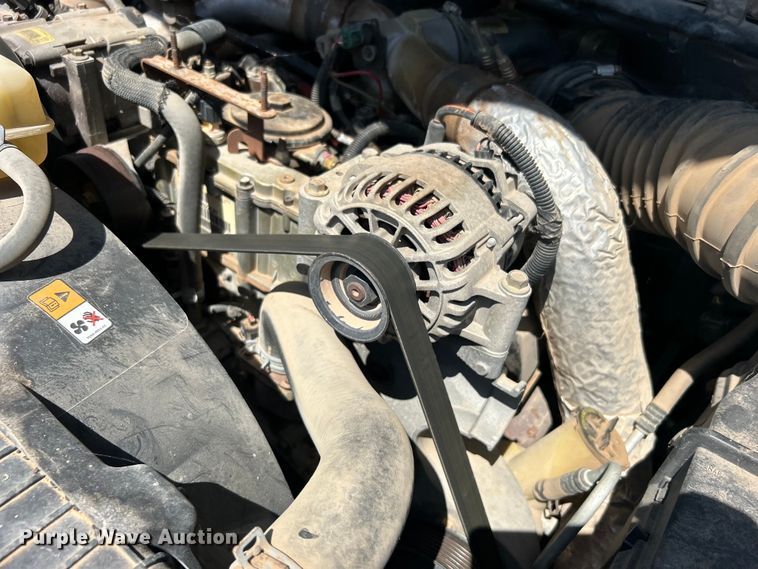 image for item NB9447 2000 Ford F350 Super Duty  Crew Cab pickup truck