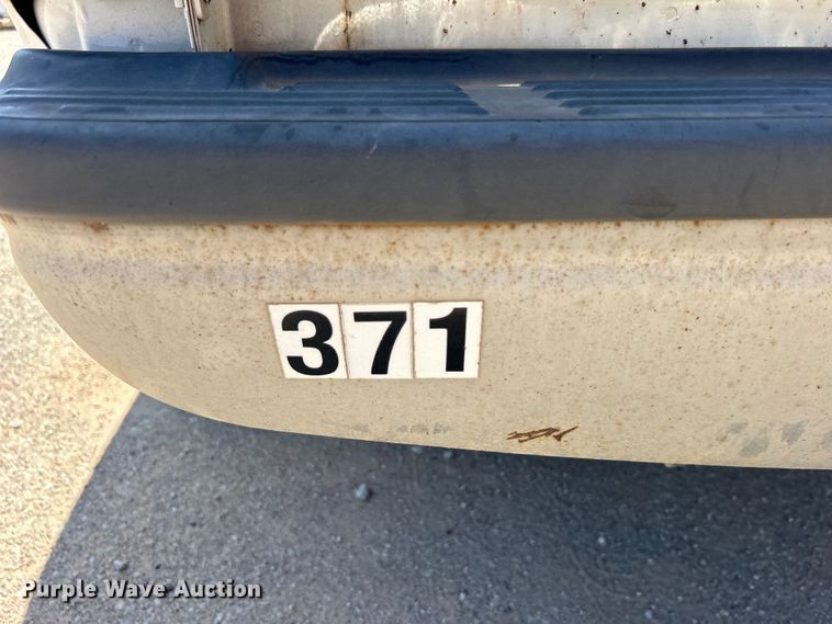 image for item NB9447 2000 Ford F350 Super Duty  Crew Cab pickup truck