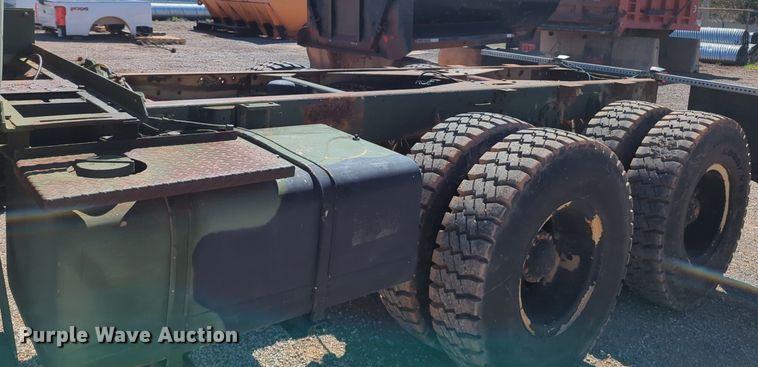 image for item NG9447 2004 AM General truck cab and chassis