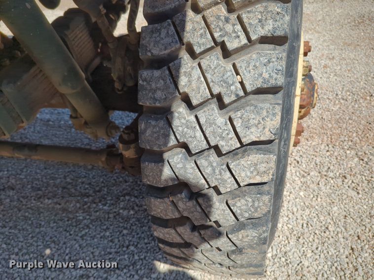 image for item NG9447 2004 AM General truck cab and chassis