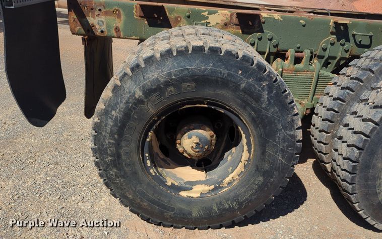 image for item NG9447 2004 AM General truck cab and chassis