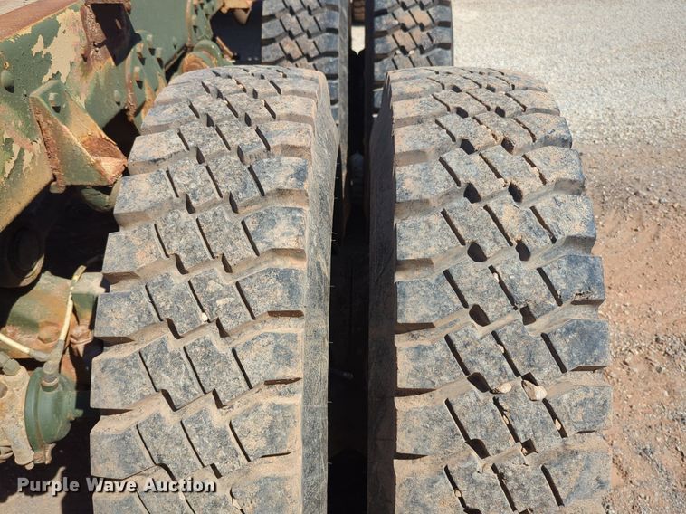 image for item NG9447 2004 AM General truck cab and chassis