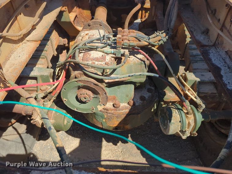 image for item NG9447 2004 AM General truck cab and chassis