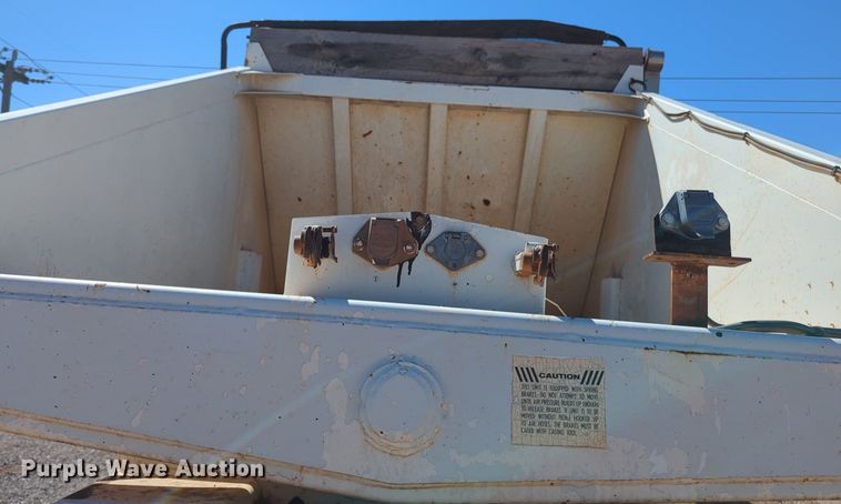 image for item NG9448 1996 Ranch Mfg Co bottom dump trailer