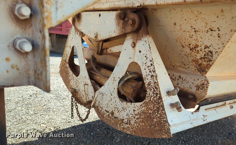 image for item NG9448 1996 Ranch Mfg Co bottom dump trailer