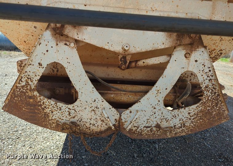 image for item NG9448 1996 Ranch Mfg Co bottom dump trailer