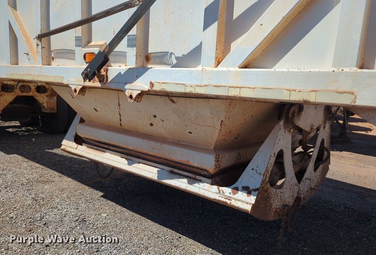 image for item NG9448 1996 Ranch Mfg Co bottom dump trailer