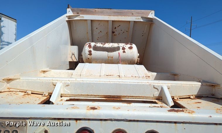 image for item NG9448 1996 Ranch Mfg Co bottom dump trailer