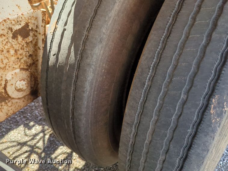 image for item NG9448 1996 Ranch Mfg Co bottom dump trailer