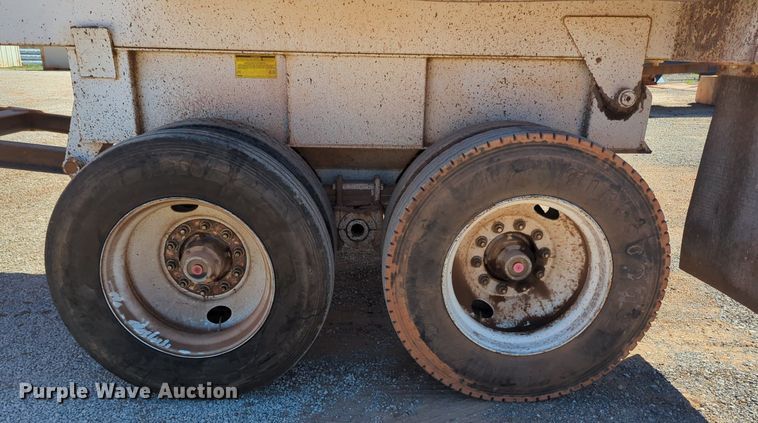 image for item NG9449 2002 CTS end dump trailer