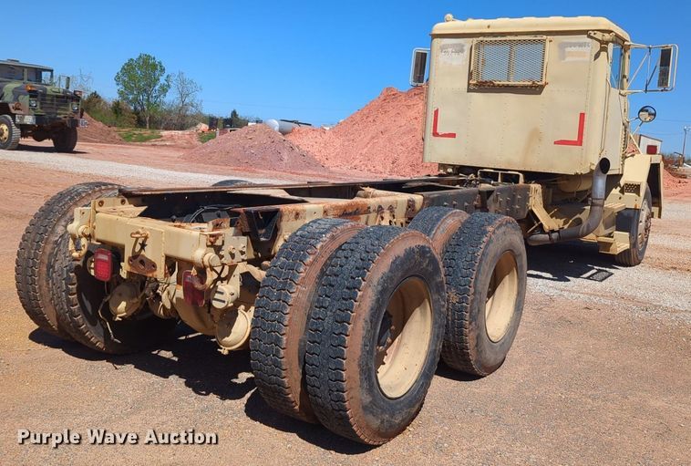 image for item NG9450 1983 AM General M-915-A1 truck cab and chassis