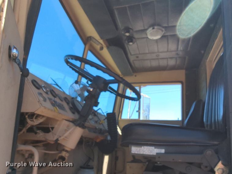 image for item NG9450 1983 AM General M-915-A1 truck cab and chassis