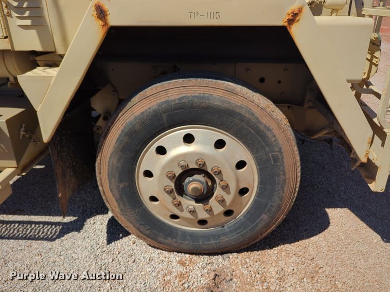 image for item NG9450 1983 AM General M-915-A1 truck cab and chassis