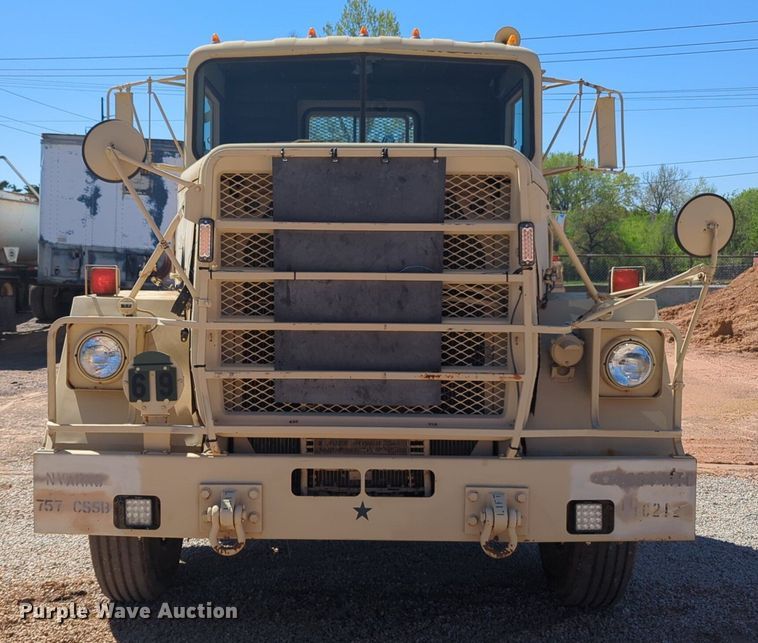 image for item NG9450 1983 AM General M-915-A1 truck cab and chassis