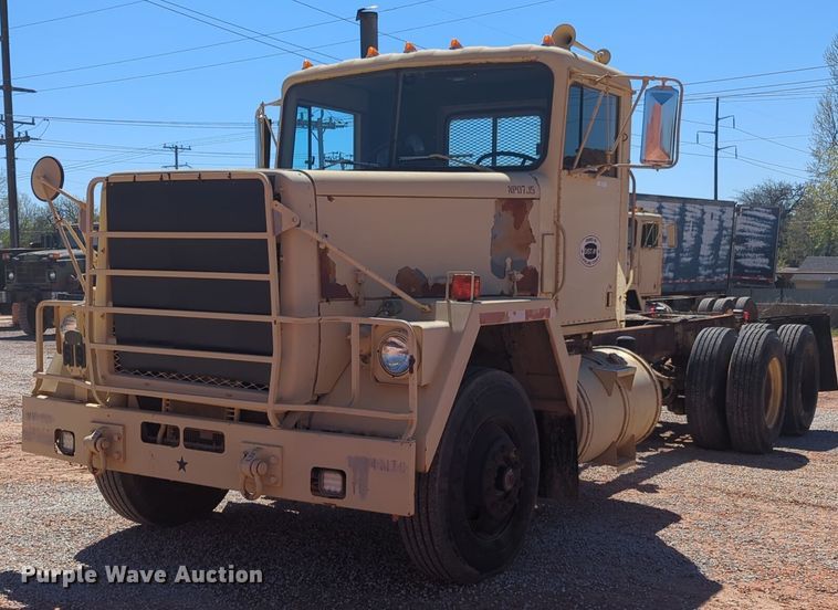 image for item NG9451 1984 AM General M-915-A1 truck cab and chassis