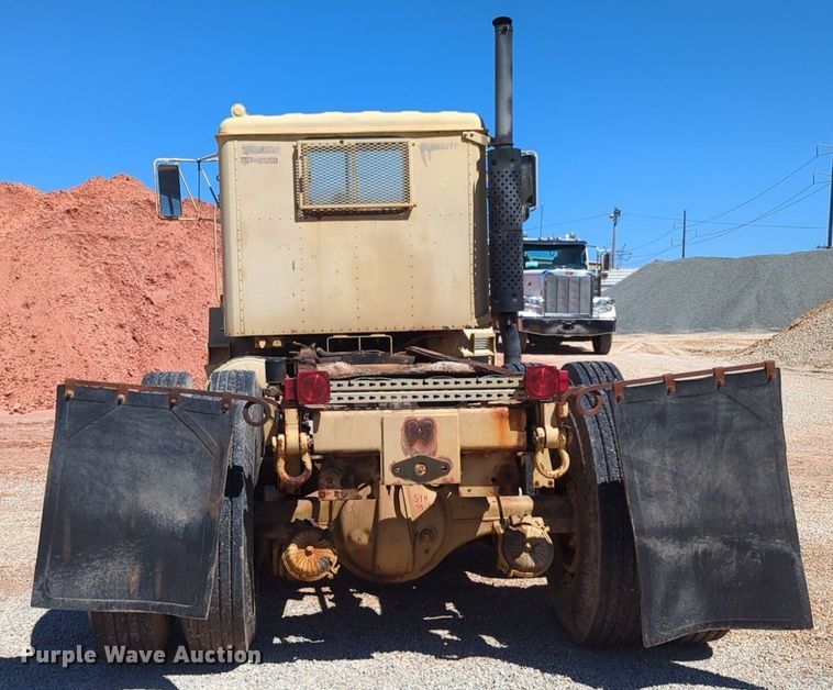 image for item NG9451 1984 AM General M-915-A1 truck cab and chassis