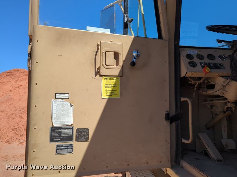 image for item NG9451 1984 AM General M-915-A1 truck cab and chassis
